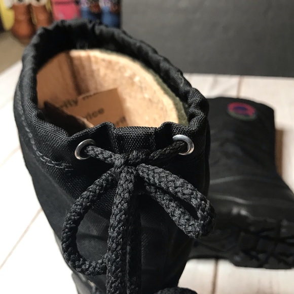 Kamik Insulated Waterproof Black Winter Snow Boots Men’s Size 10 - Picture 11 of 12